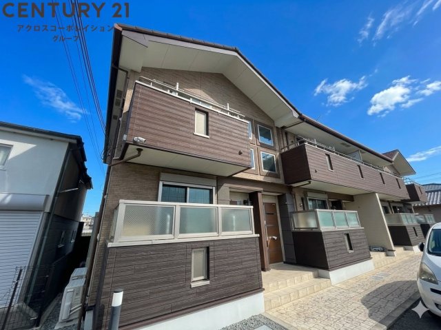 建物外観　防犯カメラ付きで安心です♪