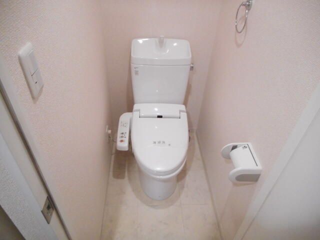 トイレ　コンパクトで使いやすいトイレです