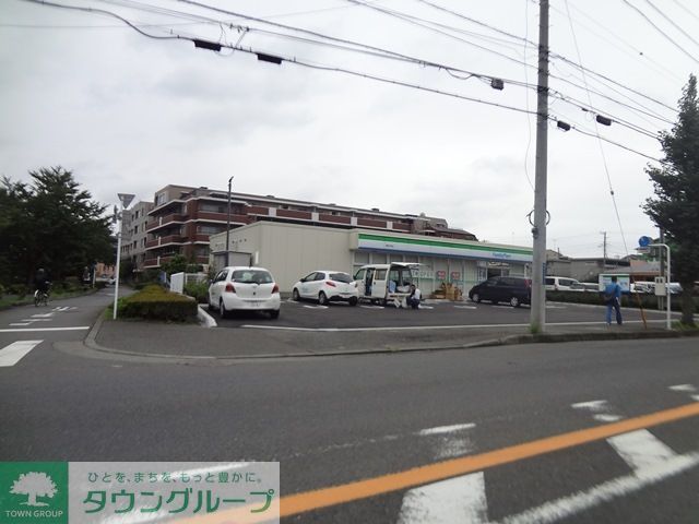 コンビニ　ファミリーマート藤沢円行店（コンビニ）まで120m
