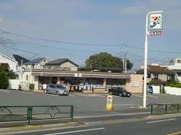 コンビニ　セブンイレブン八王子小宮店（コンビニ）まで322m