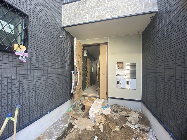 エントランス　建設中