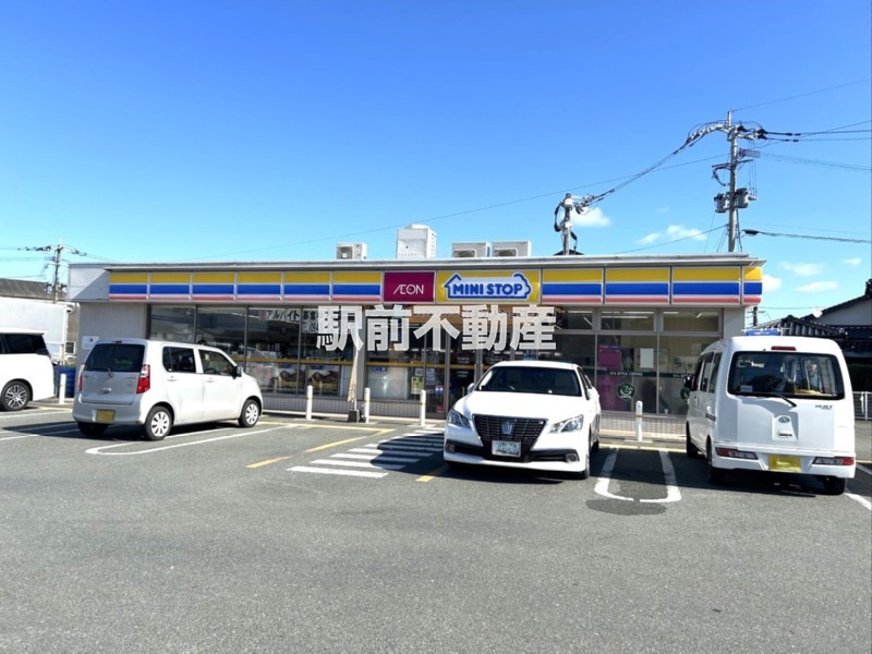 コンビニ　ミニストップ　　八女鈍土羅店（コンビニ）まで600m