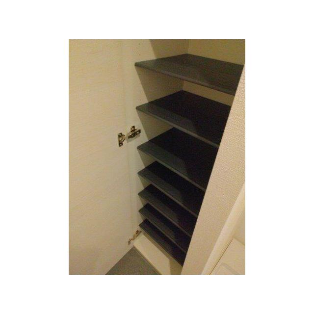 収納　同棟別室