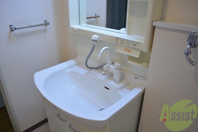 洗面設備　もちろん独立洗面台です。