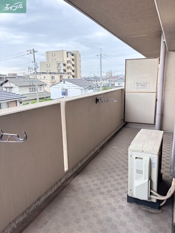 スカイパレス西崎の内装写真