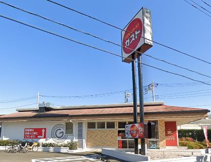 飲食店　ガスト（飲食店）まで729m
