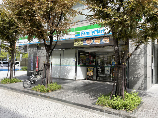コンビニ　ファミリーマート西本町なにわ筋店（コンビニ）まで223m