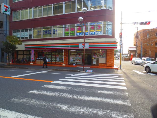 コンビニ　セブンイレブン（コンビニ）まで170m