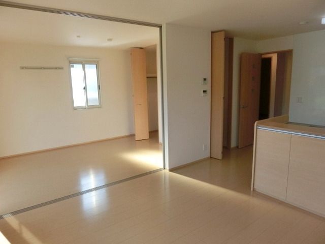 居室・リビング　2面採光角部屋