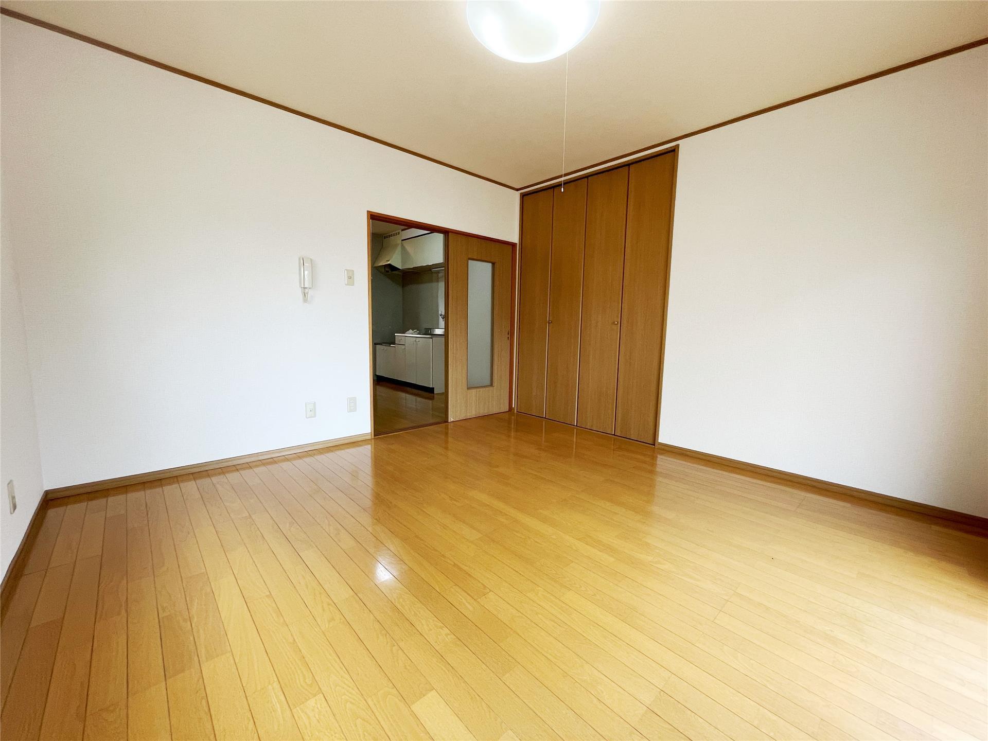 その他部屋・スペース　洋室8帖