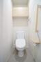トイレ　落ち着いた色調のトイレです