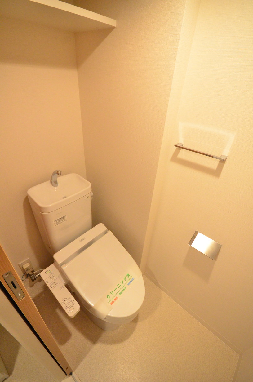 東急目黒線 不動前駅 徒歩3分 4階建 築11年のトイレ写真