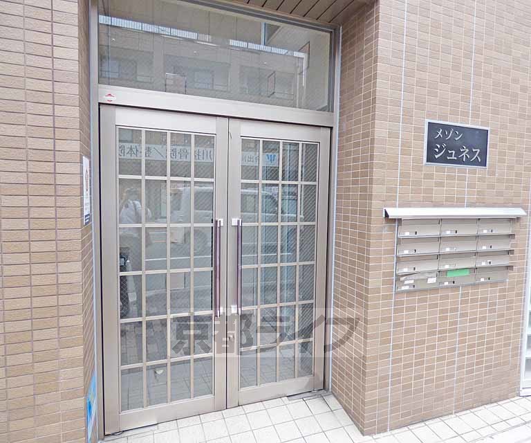 地下鉄烏丸線 今出川駅 徒歩6分 4階建 築26年の外観写真