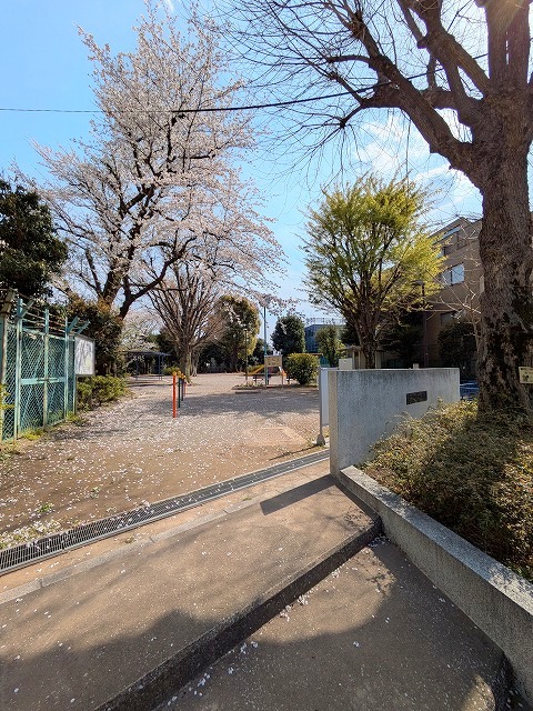 公園　練馬区立はやいち公園（公園）まで82m