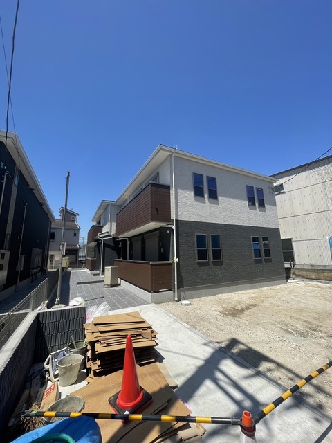 ＪＲ相模線 上溝駅 バス乗車時間：7分 最寄りバス停で下車 徒歩9分 築3年