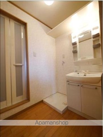 曽於市 3階建 築17年の内装写真