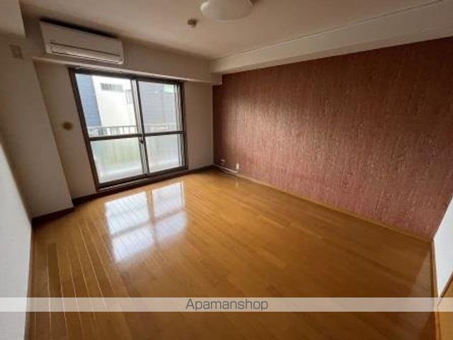 クレアール桜木の居間写真