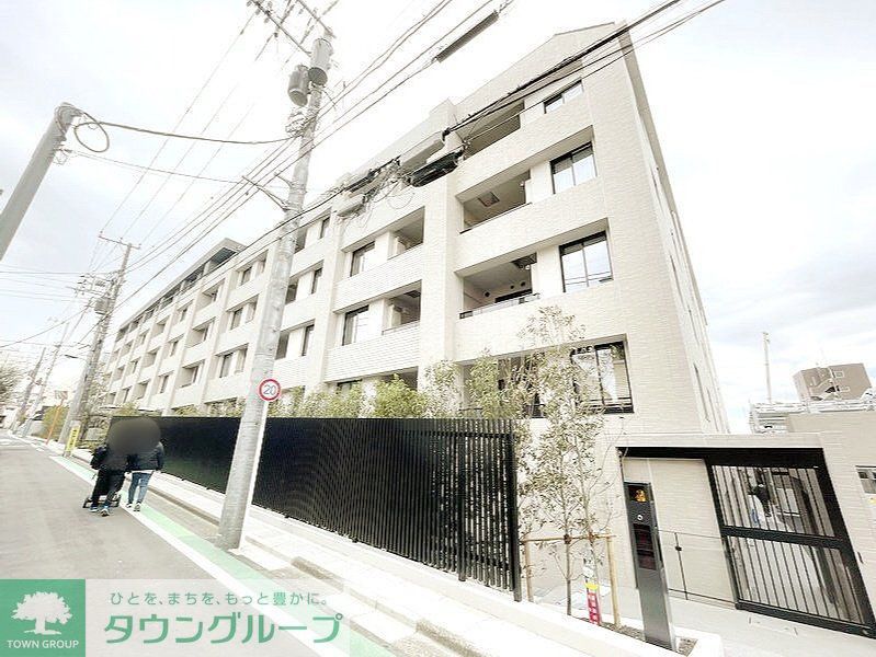 都営大江戸線 牛込柳町駅 徒歩5分 築3年
