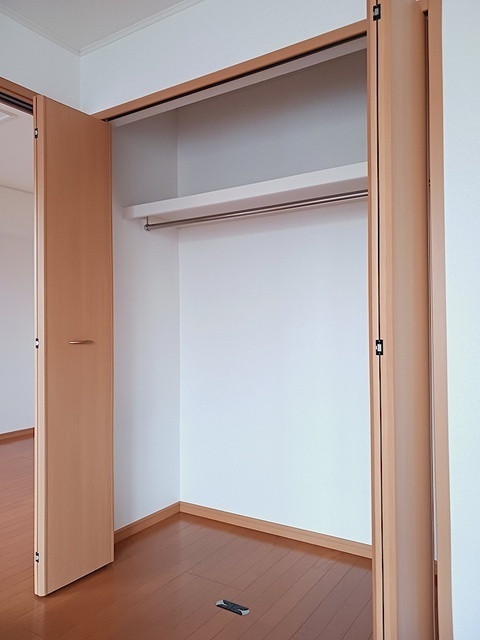 ホワイトガーデンIIのトイレ写真