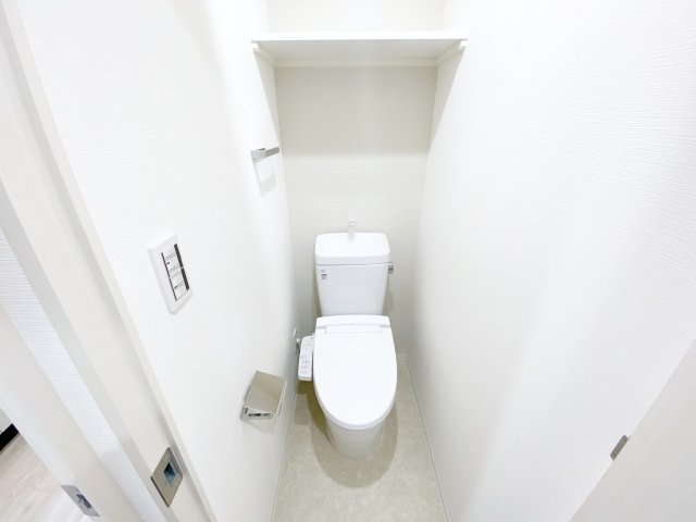 地下鉄千日前線 今里駅 徒歩2分 10階建 築3年のトイレ写真