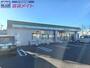 コンビニ　ファミリーマート津栗真中山店（コンビニ）まで236m