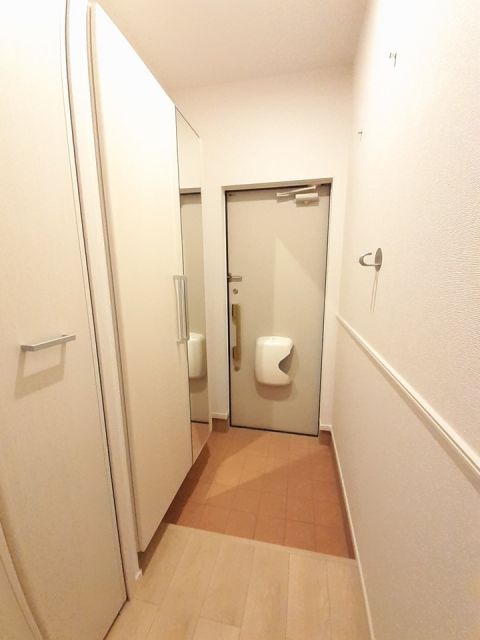 名鉄西尾線 吉良吉田駅 徒歩12分 2階建 築5年の玄関写真