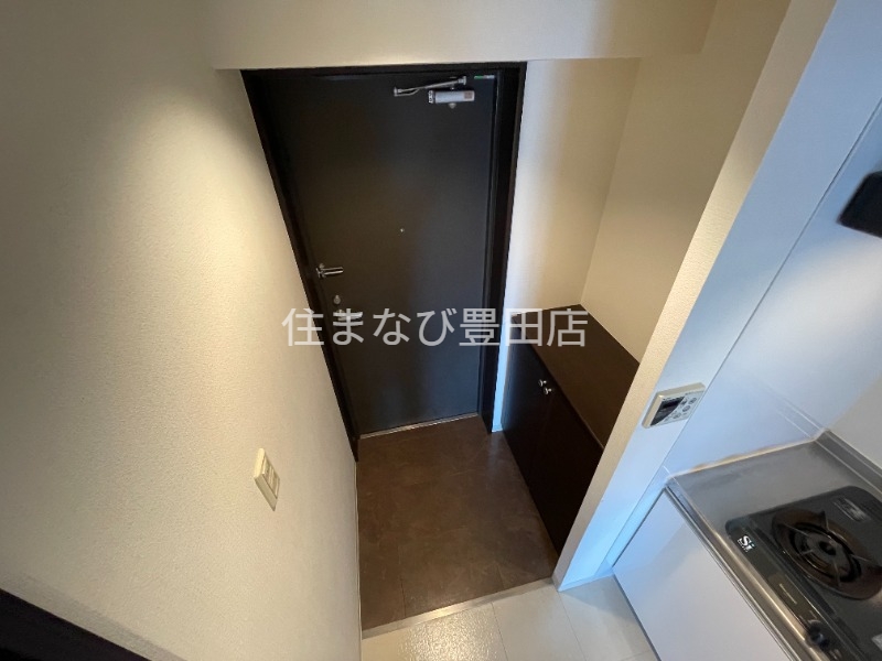 玄関　同型別部屋写真