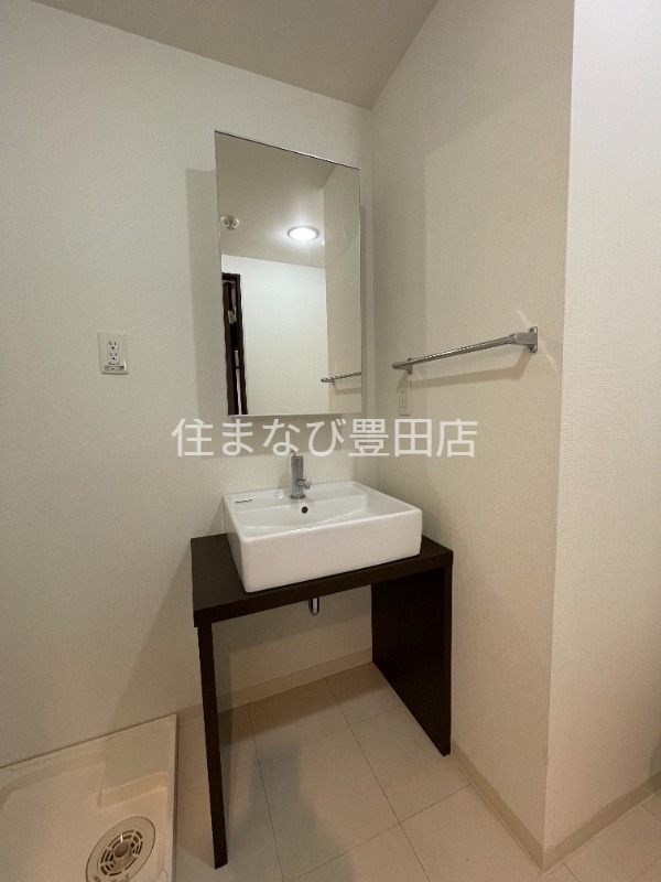 洗面設備　同型別部屋写真