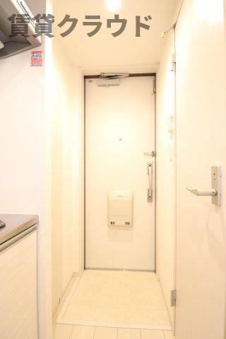 玄関　シューズボックス付きで靴もスッキリ収納！