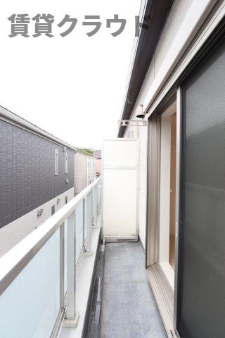 バルコニー　バルコニー付きの洋室です！