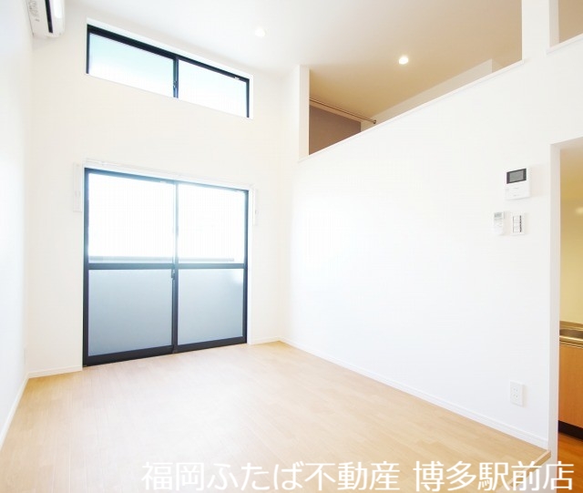 cinq etoiles yoshizukaの居間写真