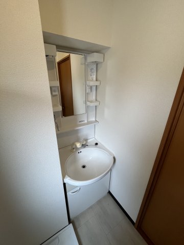 洗面設備　同仕様