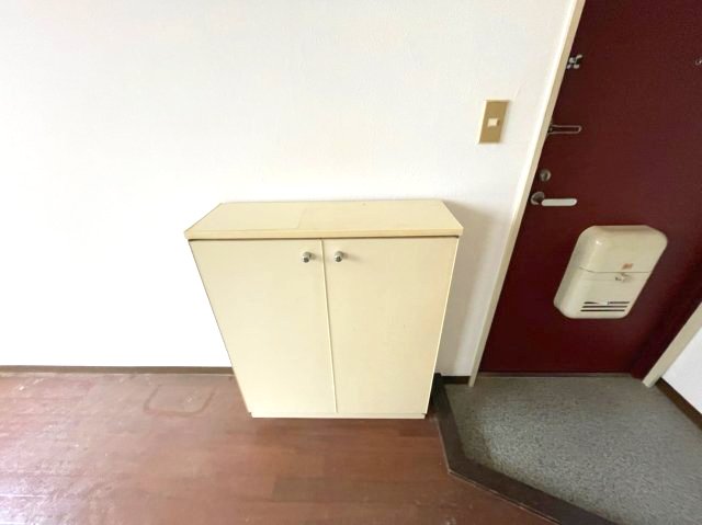 その他部屋・スペース　イメージとして同マンション他部屋を表示しています