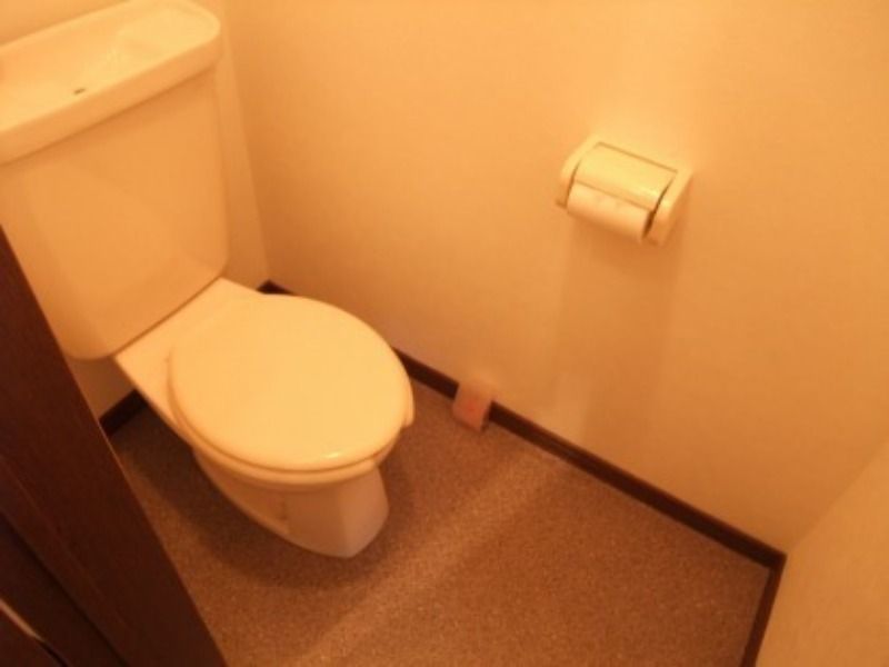 ウイングAのトイレ写真