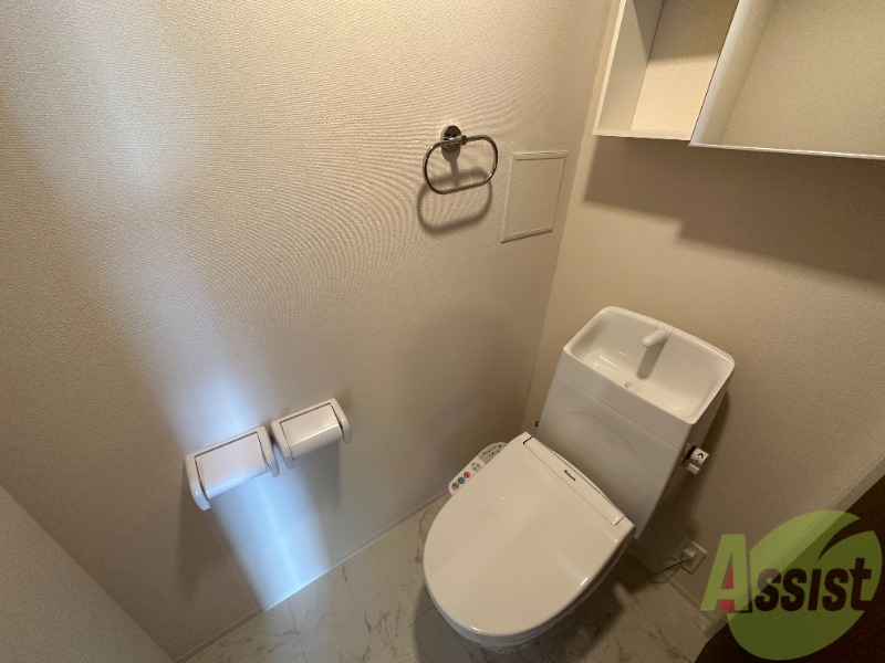 トイレ　ウォシュレット付きのトイレです。シャワートイレは日本の宝。