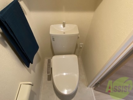 トイレ　トイレは、うれしいウォシュレット付きです。