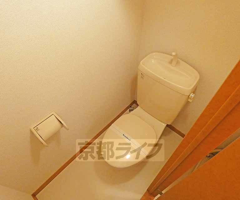 レオパレスラ・リッシュのトイレ写真