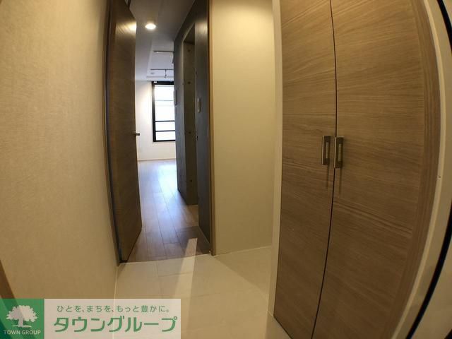 玄関　※写真は同タイプ住戸です。