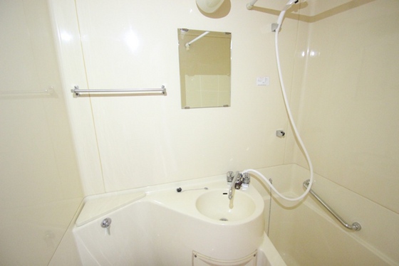 洗面設備　※別部屋の写真です