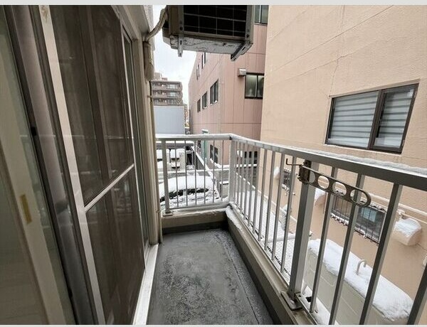 クラッセ知事公館前の内装写真