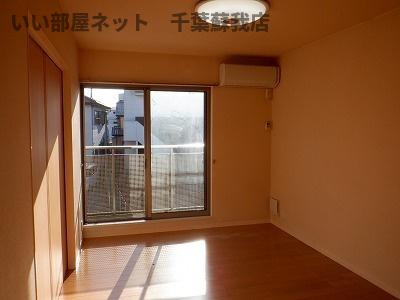 バルコニー　シンプルで使いやすい玄関です