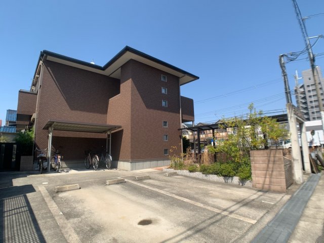建物外観　オートロック付きで安心です！