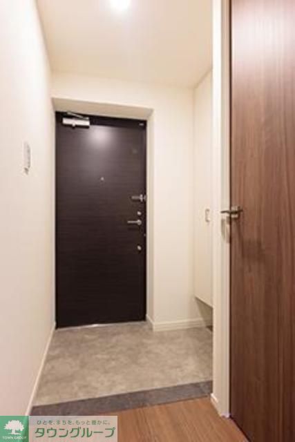 玄関　※写真は同タイプ住戸です。