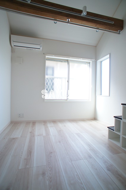 居室・リビング　開放感のあるゆったりとしたお部屋です♪