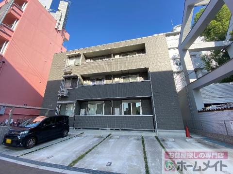 地下鉄四つ橋線 岸里駅 徒歩11分 3階建 築10年の外観写真