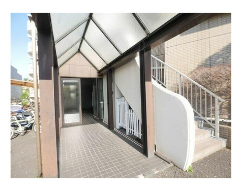 ブルーライン 港南中央駅 徒歩10分 5階建 築39年の外観写真