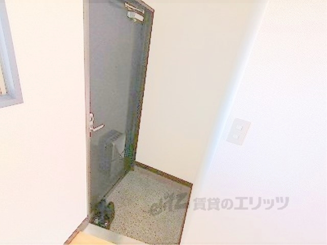 アゼリアマンションの玄関写真