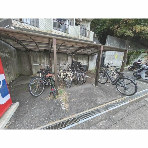 ＪＲ中央線 西八王子駅 バス乗車時間：13分 最寄りバス停で下車 徒歩3分 4階建 築36年のその他写真