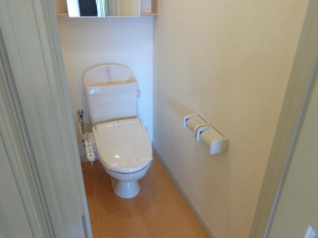 トイレ　コンパクトで使いやすいトイレです