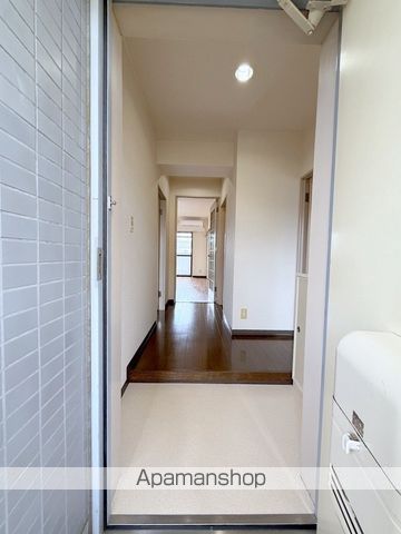 ルミエール神木の玄関写真